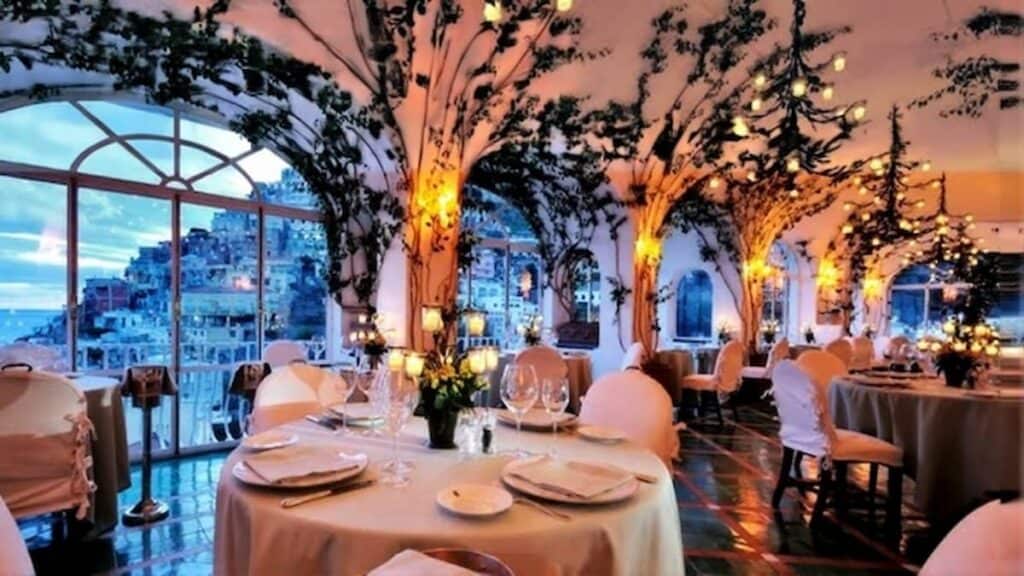 Stay in Positano Italy, La Sponda restaurant