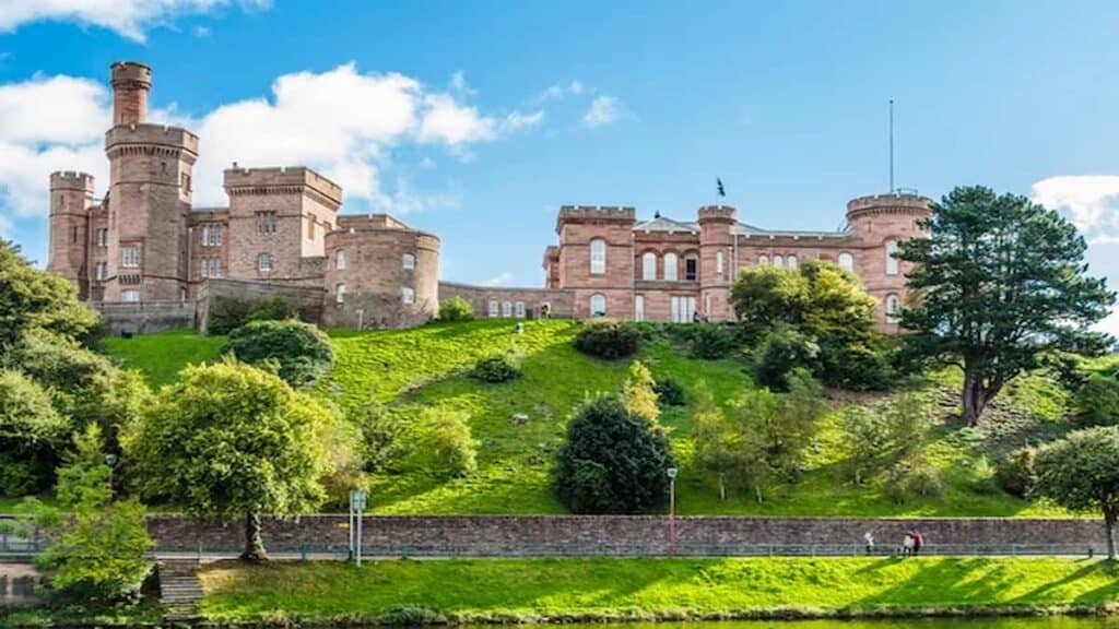 Highlands Scotland road trip, Inverness castle