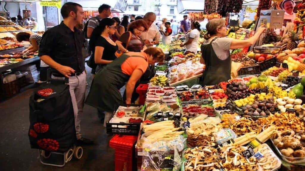 Begur Spain, Market