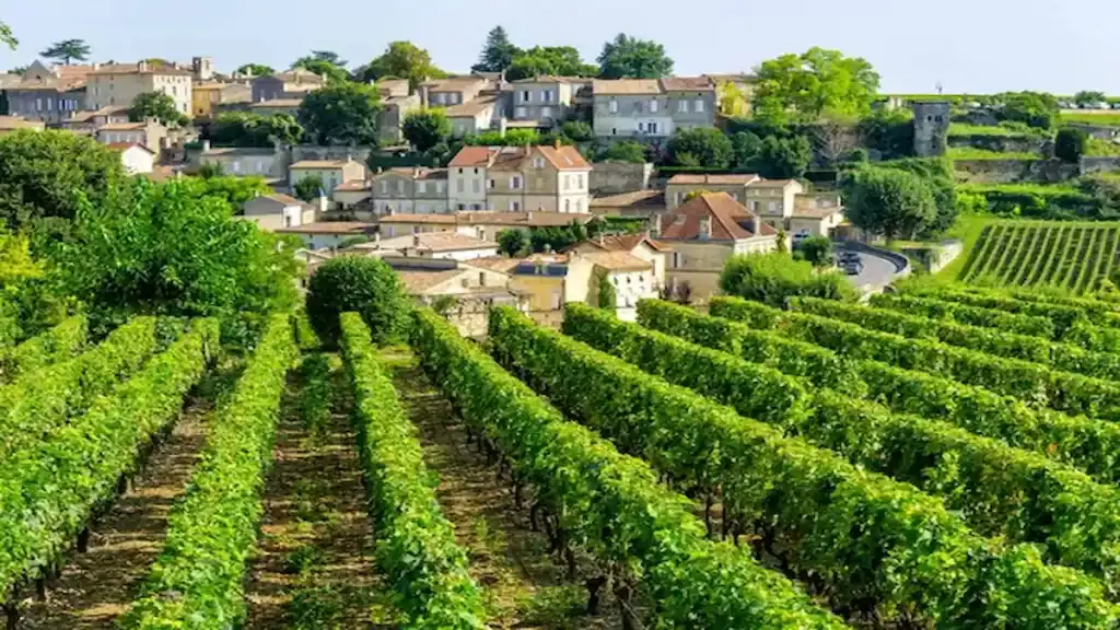 Visiting Bordeaux France, Saint-รmilion Village