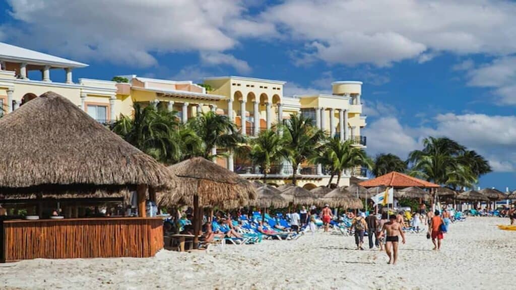 Is Cancun Mexico Safe, white sand beach