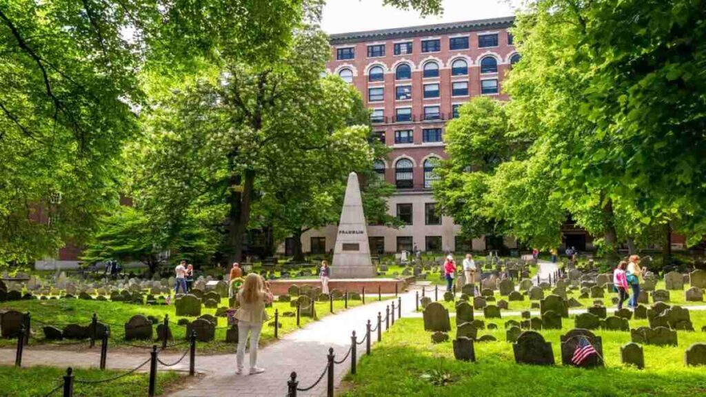 Freedom trail Boston stops, Granary Burying