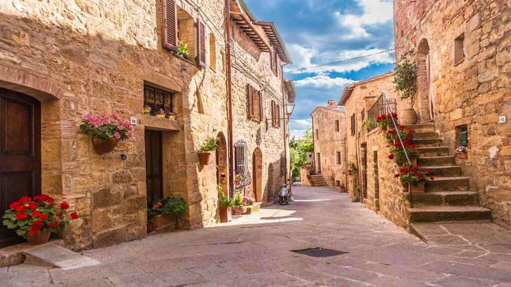Visiting Siena Italy, Tuscan village buildings