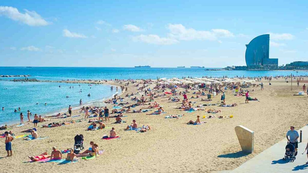 Tourist attractions in Barcelona Spain, Nova Icaria Beach