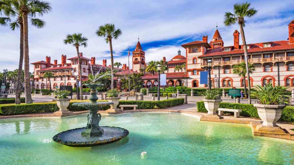 Popular vacation spots in Florida, St Augustine Spanish colonial architecture