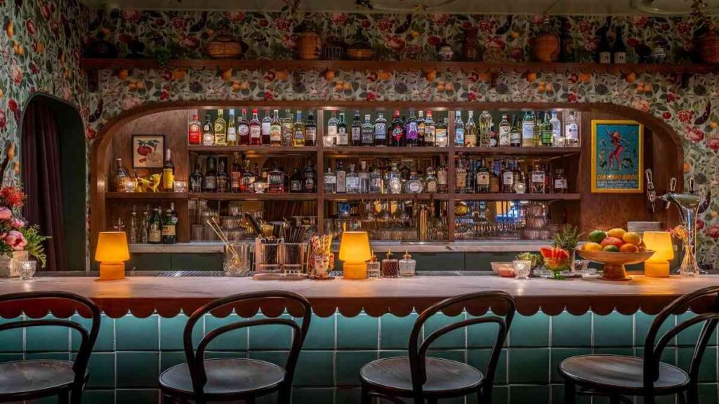 Donnas Restaurant Echo Park