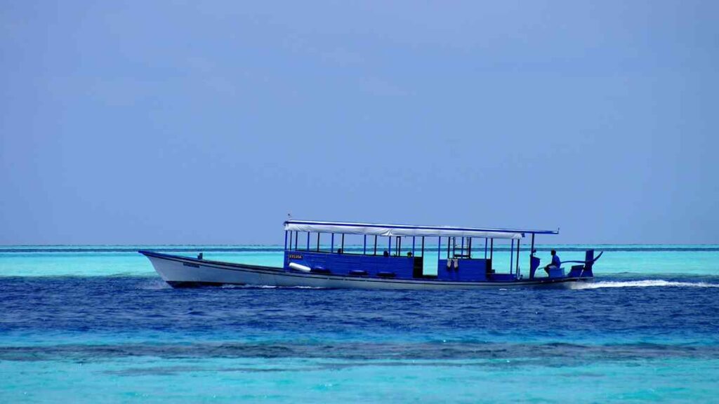 Maldives 5 day itinerary, seaplanes