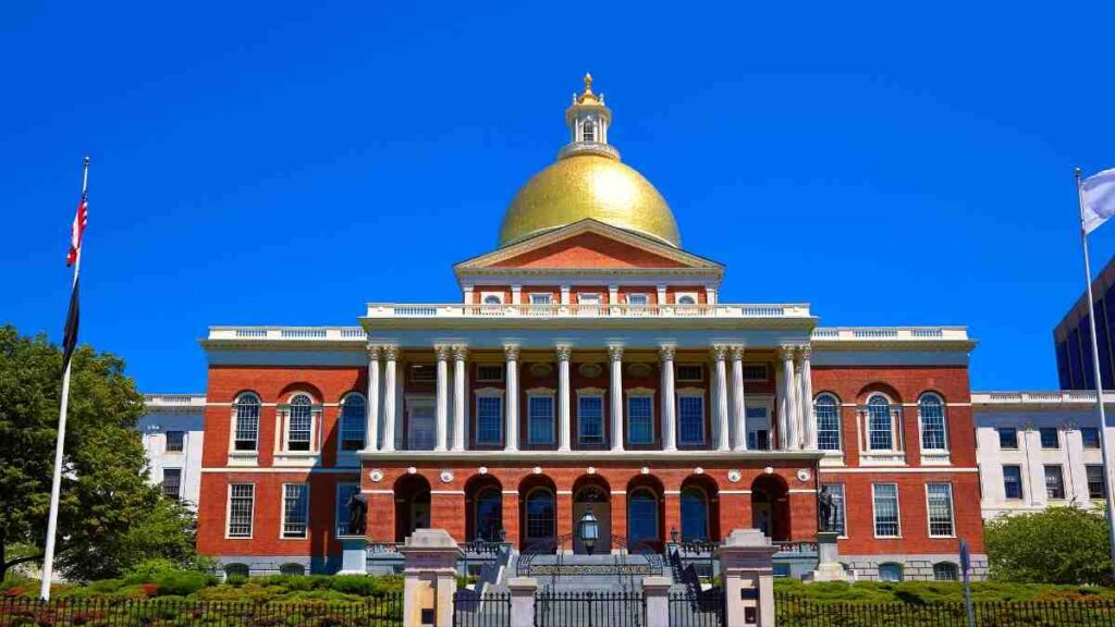 Freedom trail Boston stops, Massachusetts State House