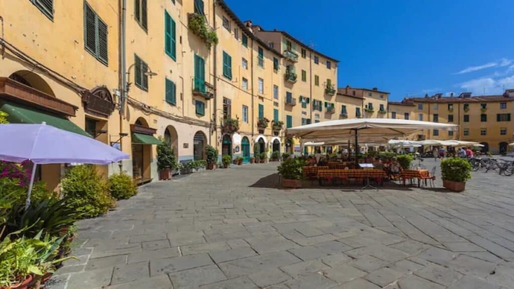 Prettiest towns in Tuscany, Lucca
