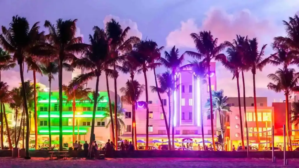 Miami attractions for adults, Ocean drive