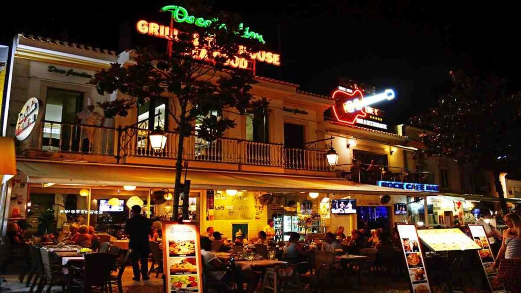Tourist spots in Portugal, Bairro Alto district