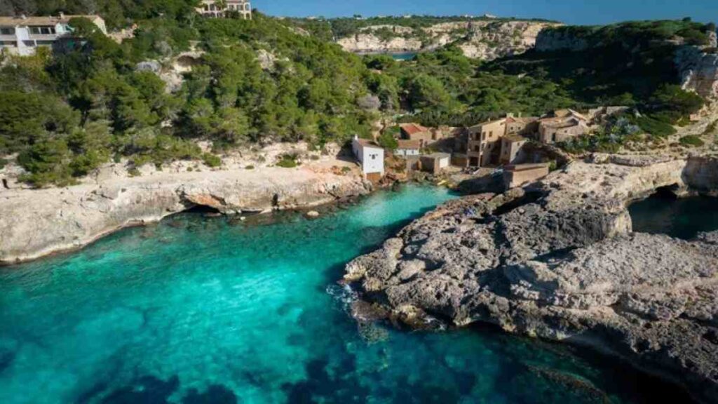 Best beaches in Mallorca Spain, Cala S'Almunia