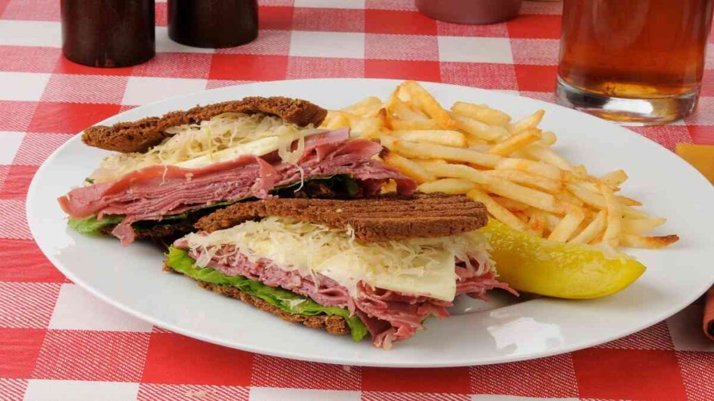 Los Angeles California itinerary, Pastrami sandwich