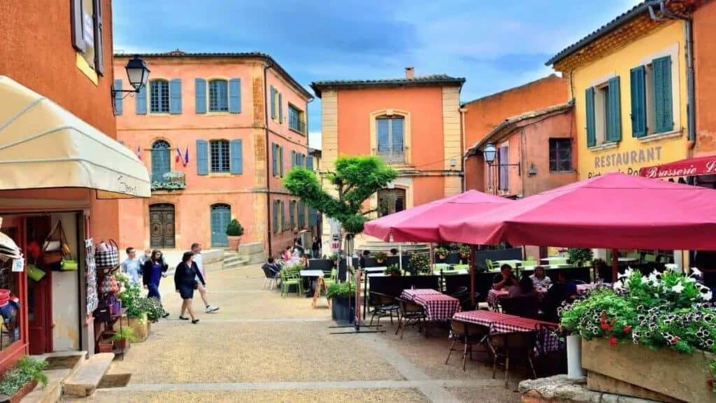 Beautiful villages in Provence, Roussillon village