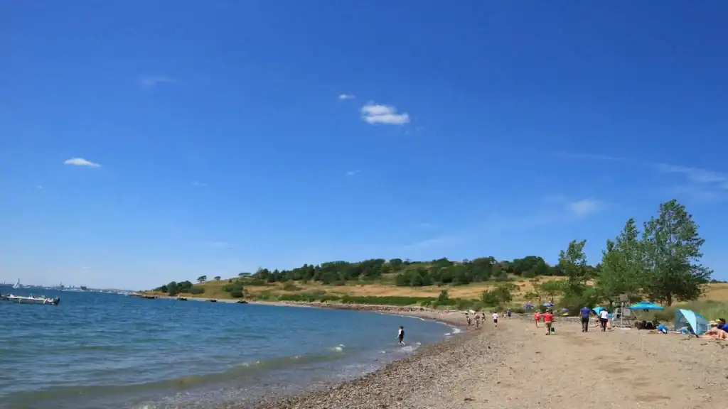 Vacation spots in Massachusetts, Spectacle Island