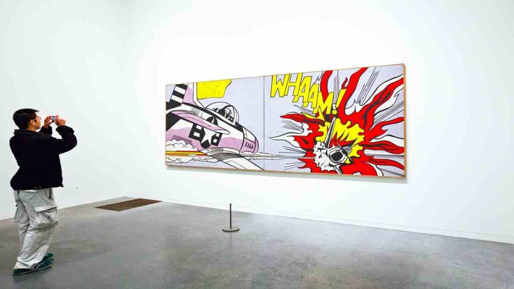 Popular attractions London England, Tate Modern art gallery