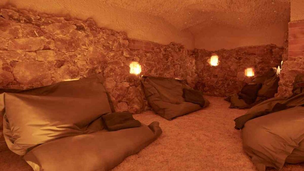 Sightseeing places in Toronto, salt cave