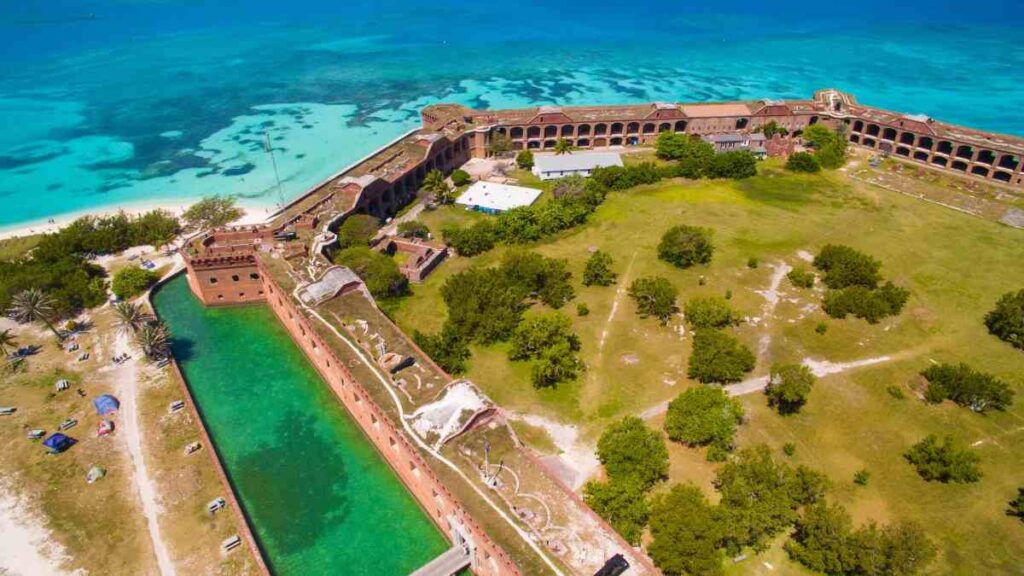 Popular Vacation Spots in Florida, Tortugas national park