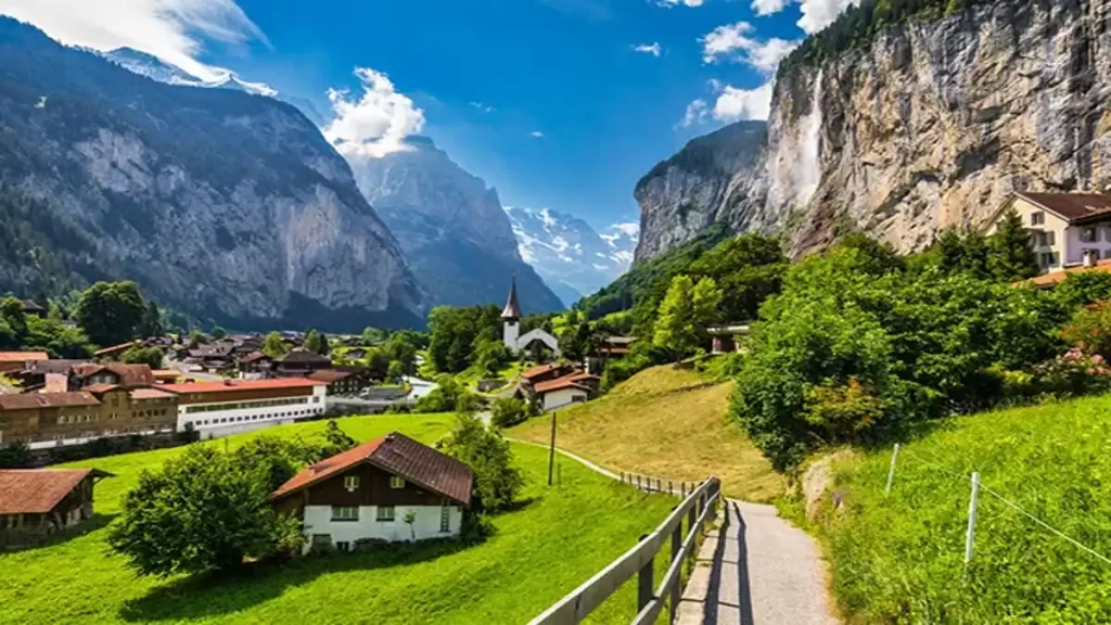 Day Trips from Interlaken, Lauterbrunnen Valley Switzerland