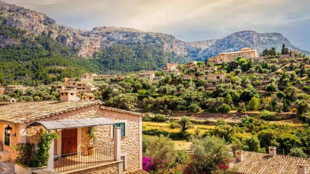 Best areas to stay in Mallorca, Deia hillside village