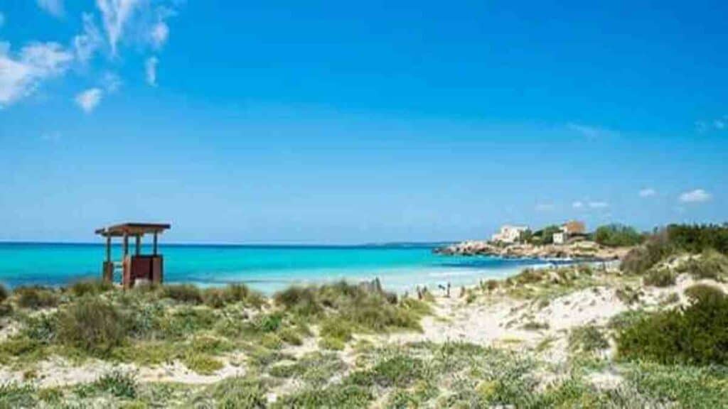 Best areas to stay in Mallorca, Es Trenc beach