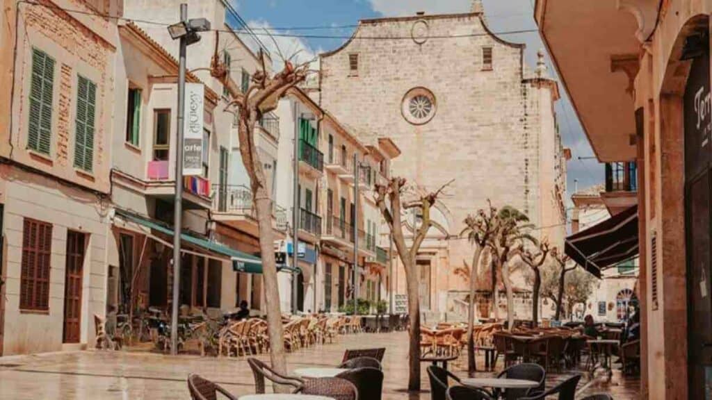 Best areas to stay in Mallorca, Santanyi
