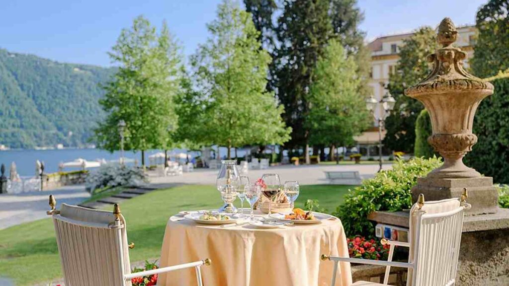 Where to stay on Lake Como, Cernobbio villa terrace