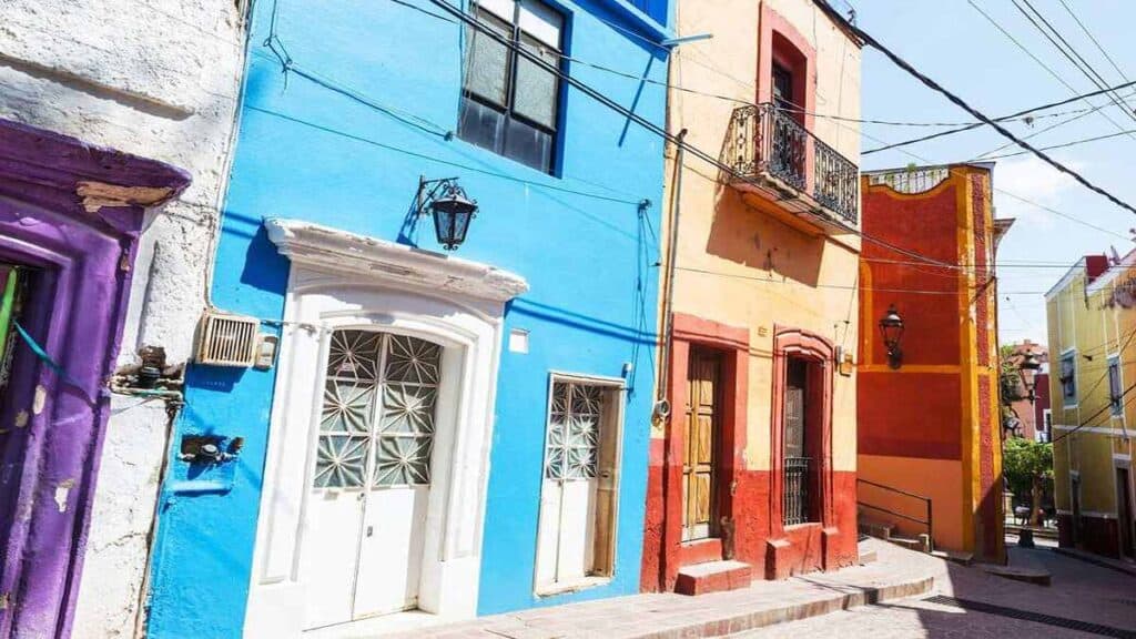 Guanajuato City, colorful houses