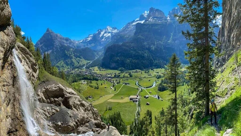 Oeschinen Lake Switzerland, Kandersteg hiking trail