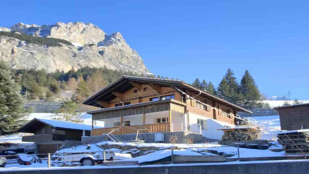 Oeschinen Lake Switzerland, Kandersteg mountain lodge