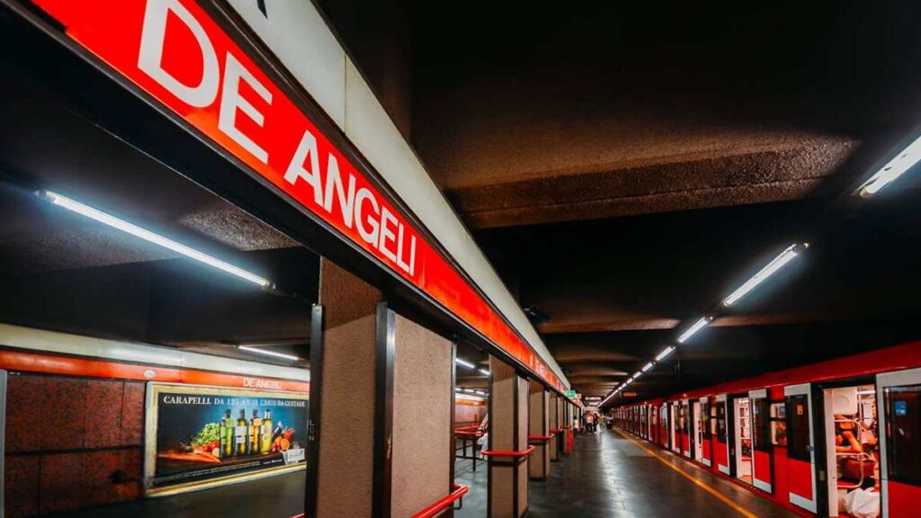 Guide to Getting From Milan to Lake Como, Platform