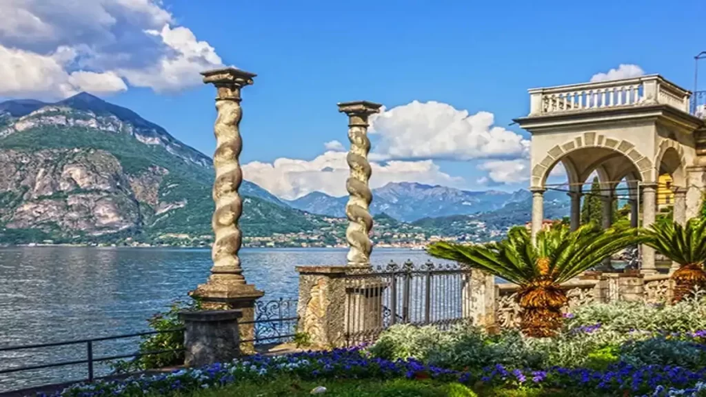 Guide to Getting From Milan to Lake Como, Varenna tourist season