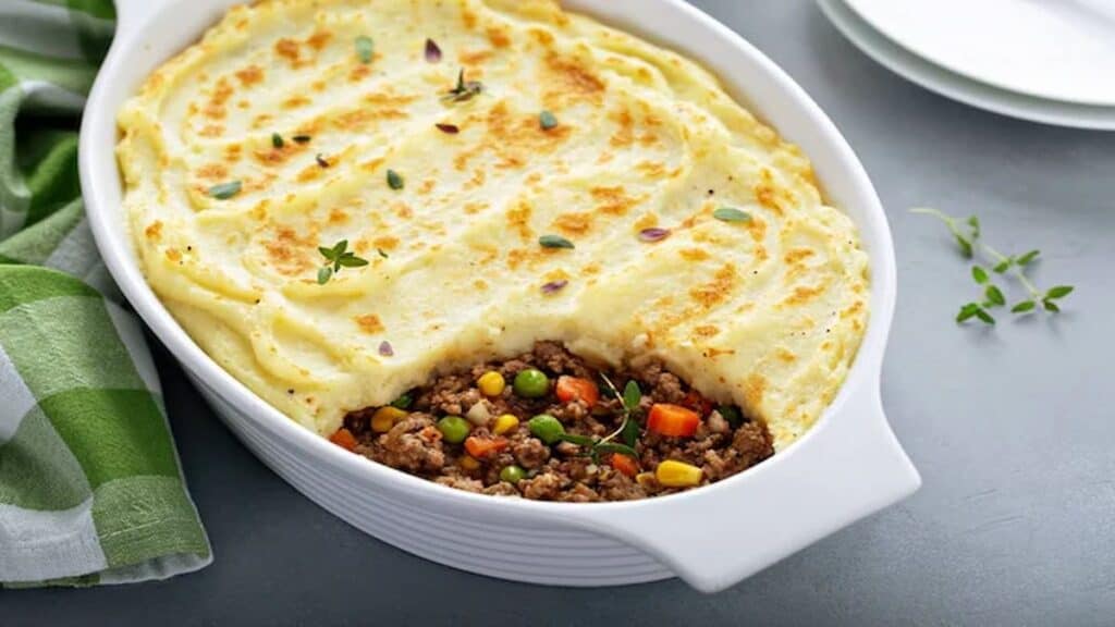 Traditional English meals, shepherds pie