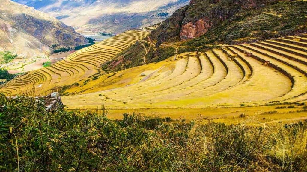 Things to do in Cusco Peru, Pisac terraces valley