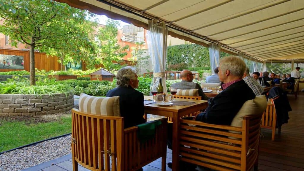 Best time to visit Montreal, restaurant outdoors