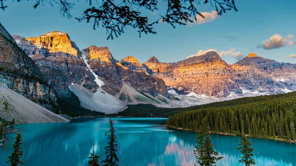 Prettiest places in Canada, Banff Lake Louise