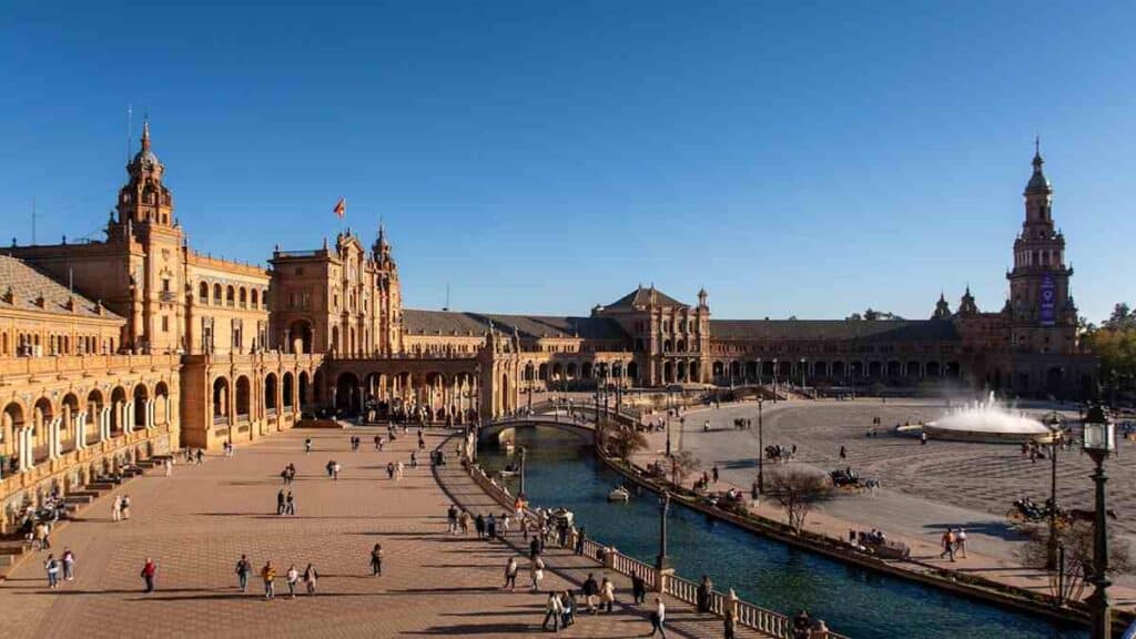 Southern Spain Travel Itinerary, Seville summer heat