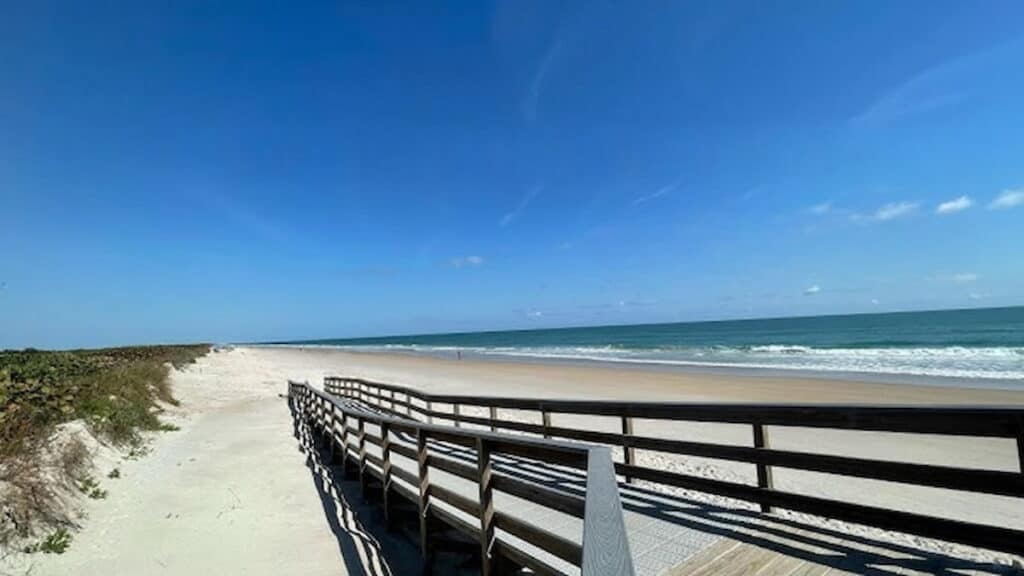 Clothing optional beaches in the US, Playalinda Beach
