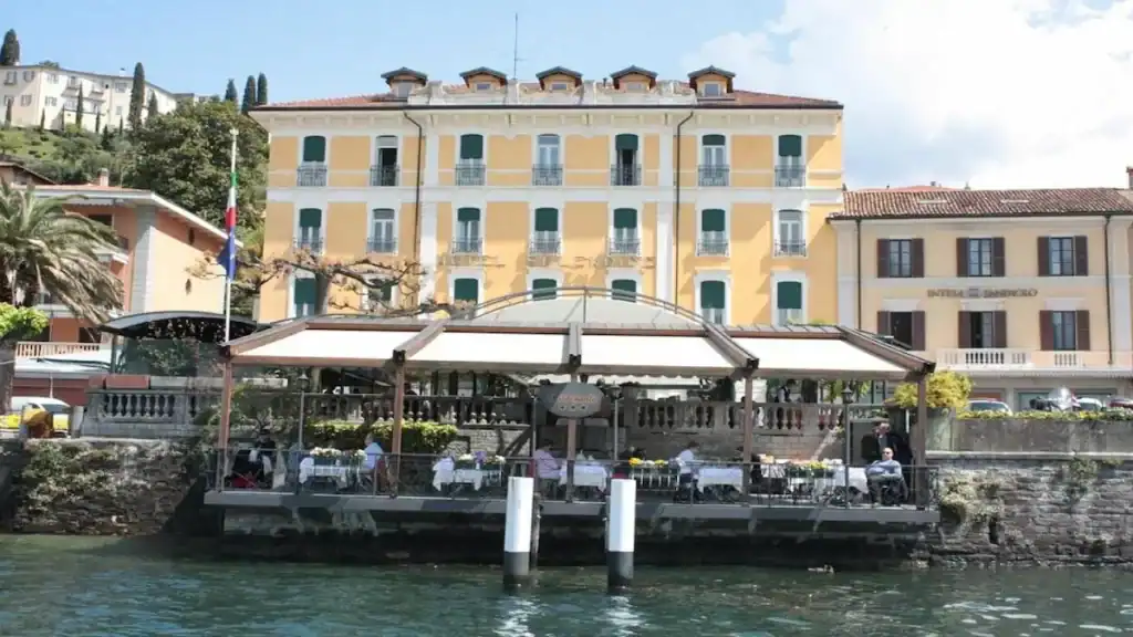 Best things to do in Bellagio, Bar Splendide