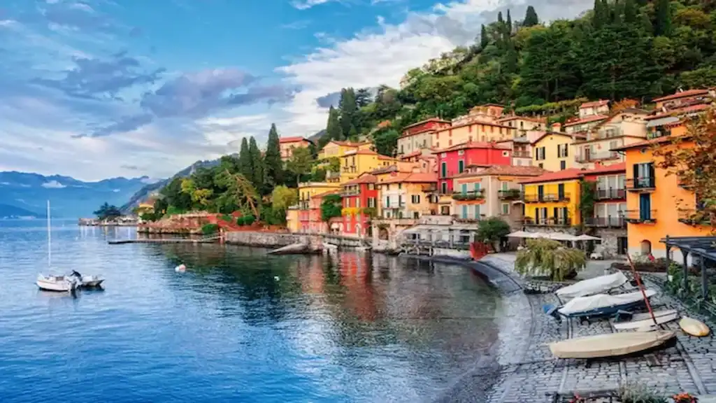 Best things to do in Bellagio, Bellaggio houses