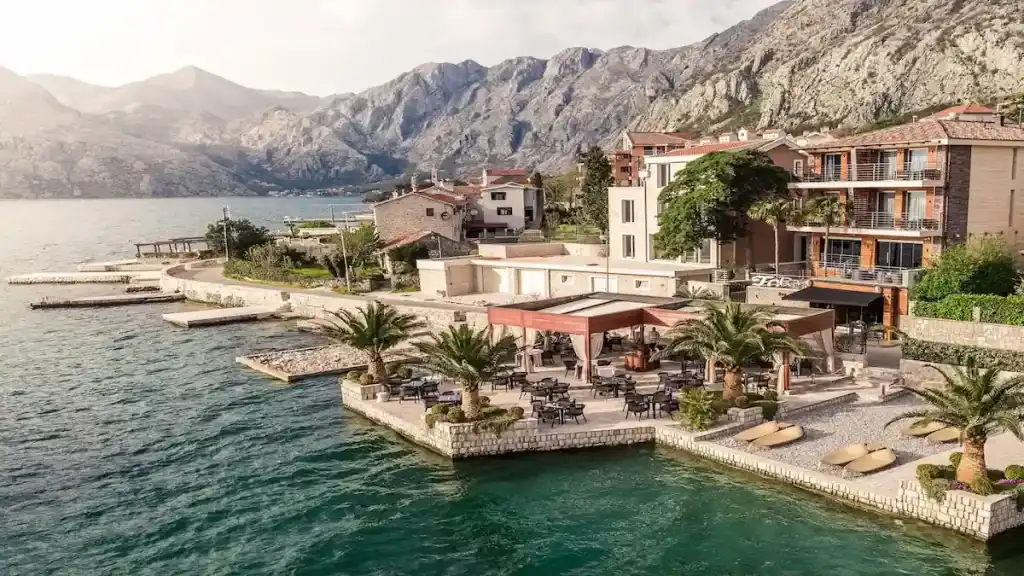 Kotor or Budva, Forza Mare Hotel Dobrota