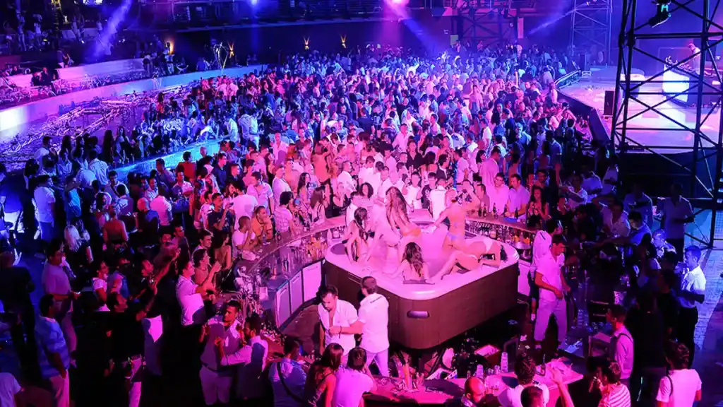 Kotor or Budva, Top Hill Club