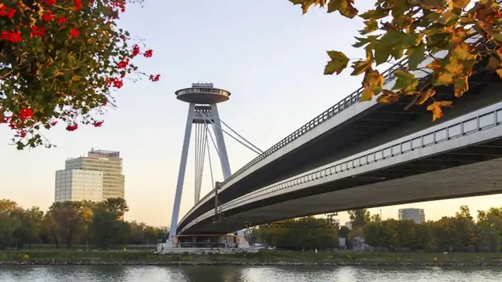 Is Bratislava worth visiting, UFO tower