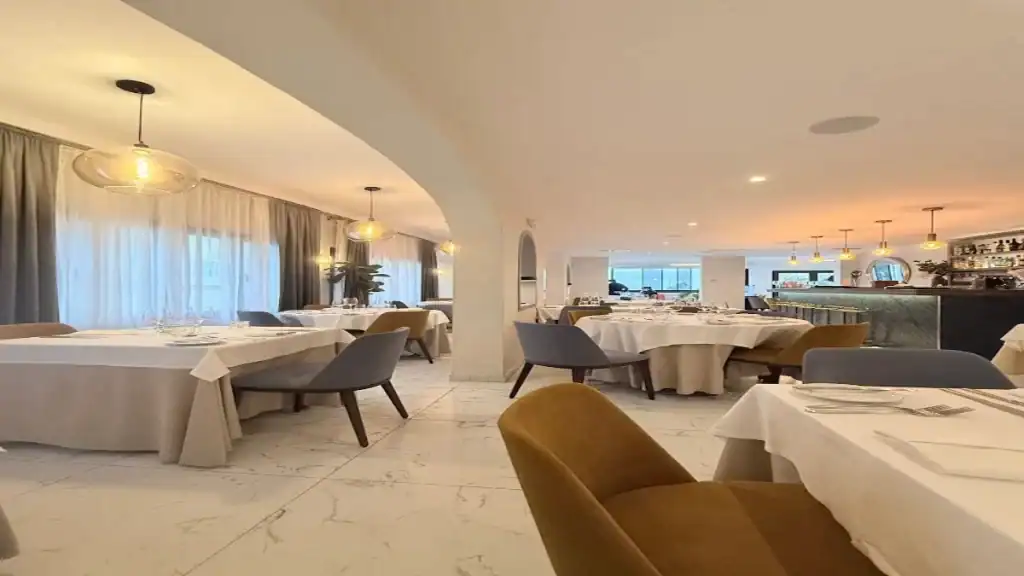 Moraira restaurants worth visiting include The Olive Tree with elegant interior design.