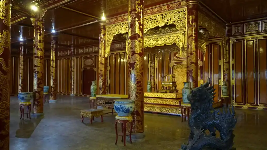 Thai Hoa Palace throne in Hue demonstrates is Hue worth visiting