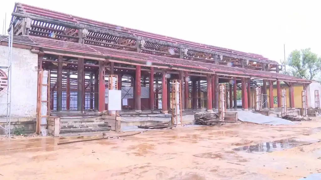 Traditional Vietnamese palace restoration at Hue Imperial City worth it to witness ongoing heritage preservation
