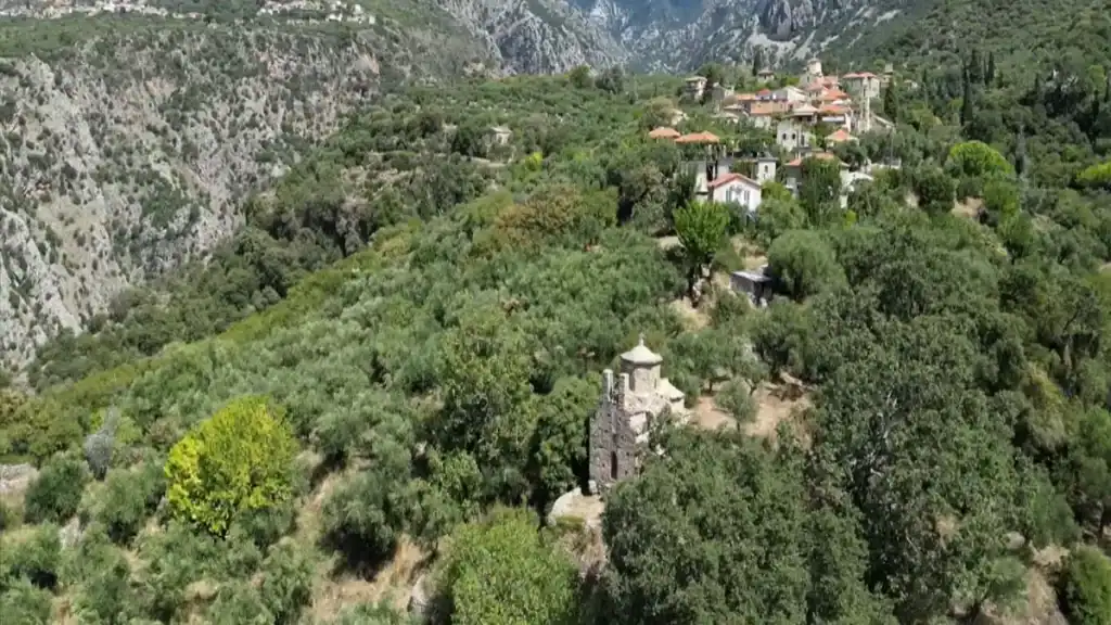 Exochori Village illustrating Kardamyli vs Stoupa mountain settlements and traditional character differences.