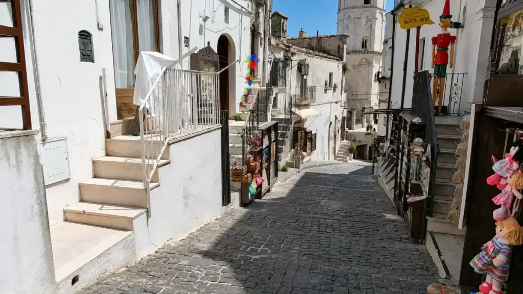 Monte Sant'Angelo backstreets.